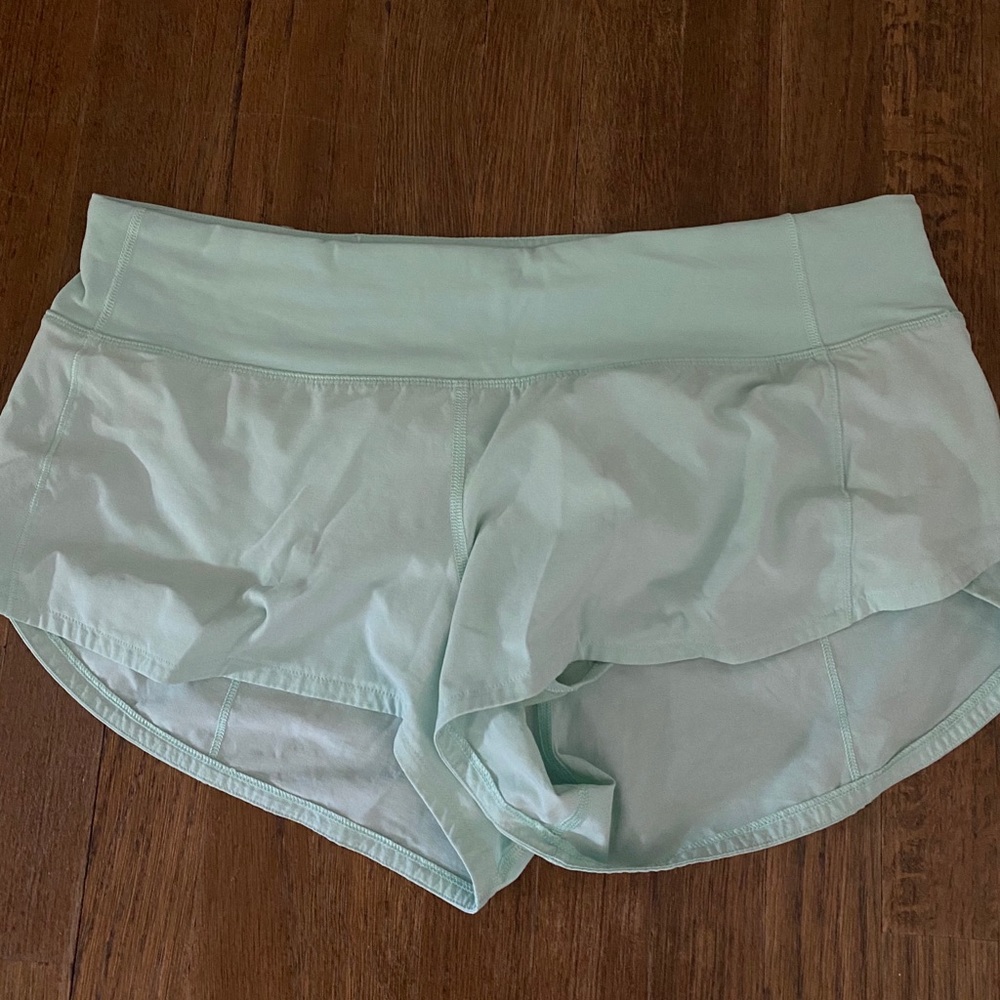Lululemon Speed up Shorts 2.5